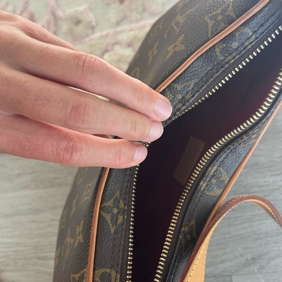 Louis Vuitton Croissant PM - Picture 5 of 5